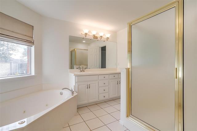 Building Photo - 3212 Riverwood Dr