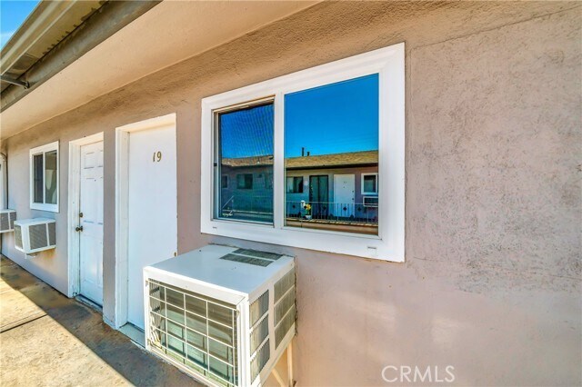 Building Photo - 6735 Elmer Ave