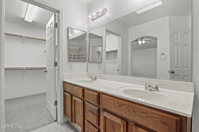 Building Photo - 1476 Luz De Sol Dr