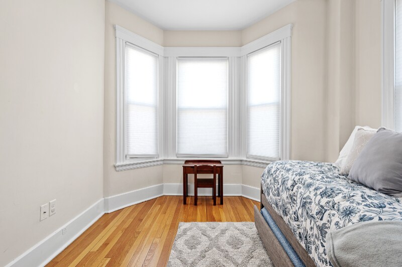 Building Photo - 284 Highland St