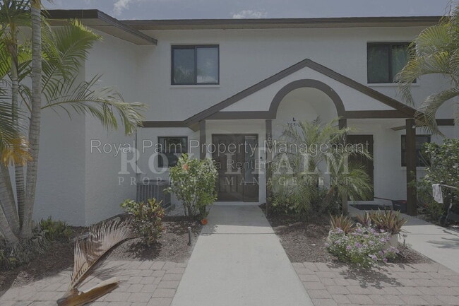 Building Photo - 26510 Southern Pines Dr