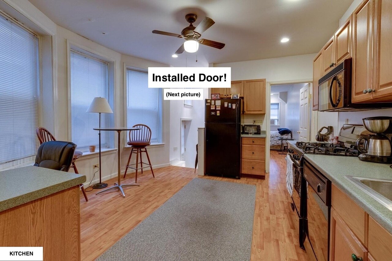 Building Photo - 513 1/2 W James St