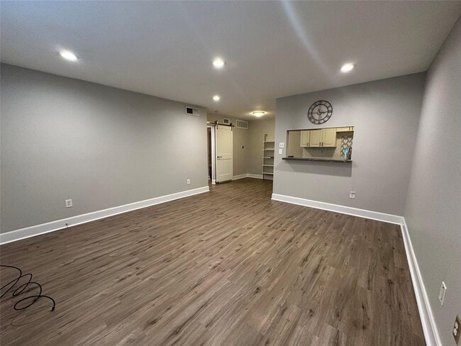 Primary Photo - 2250 Bering Dr