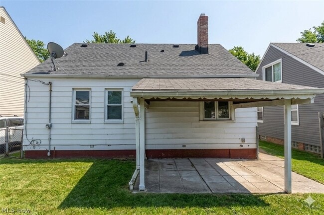 Building Photo - 22501 Arms Ave