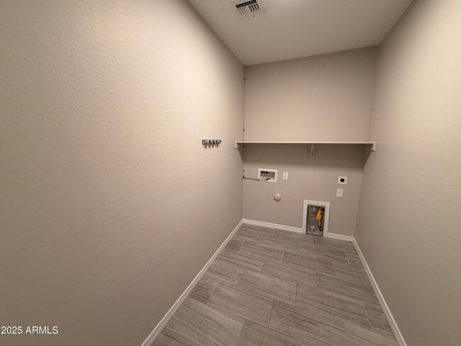 Building Photo - 19128 W Solano Dr