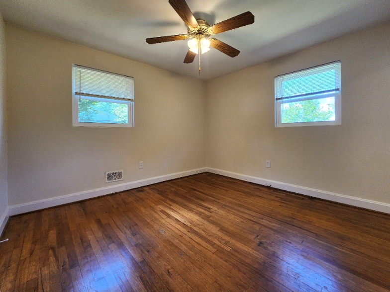 Building Photo - 226 Brookdale Ave
