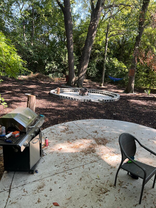 Building Photo - 2405 College St