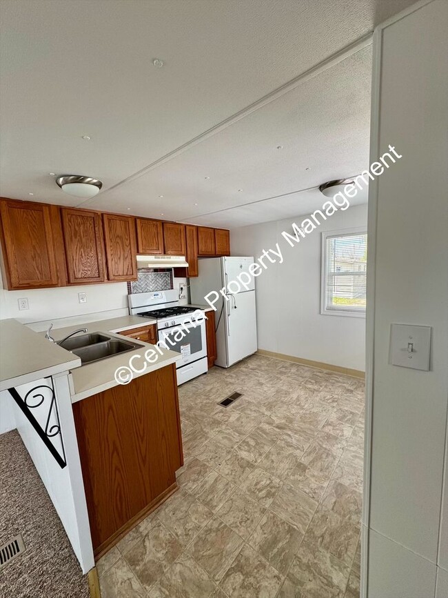 Building Photo - 2 bedroom in the Cobban Courts!