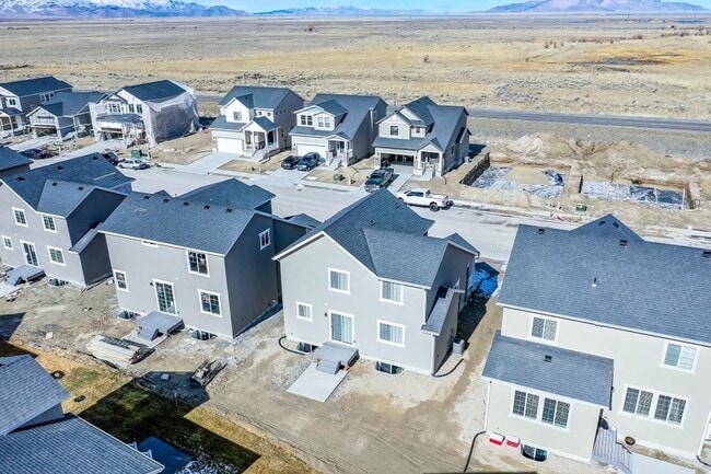 Building Photo - 1063 W Osprey Dr