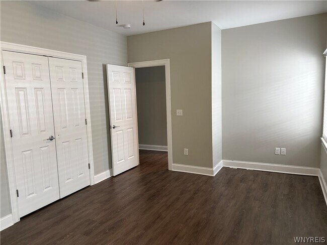 Building Photo - 4226 N Buffalo St