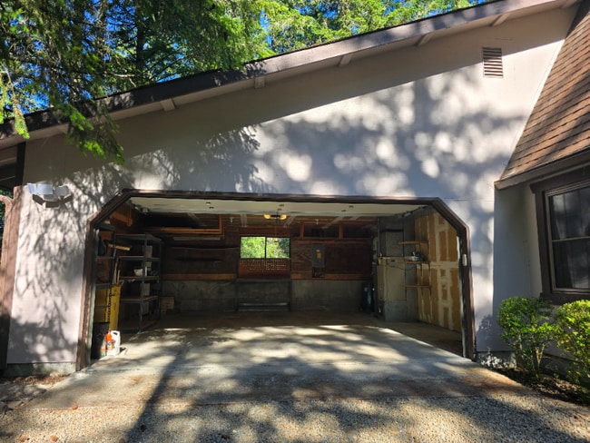 Building Photo - 12015 Clear Crk Ct NW