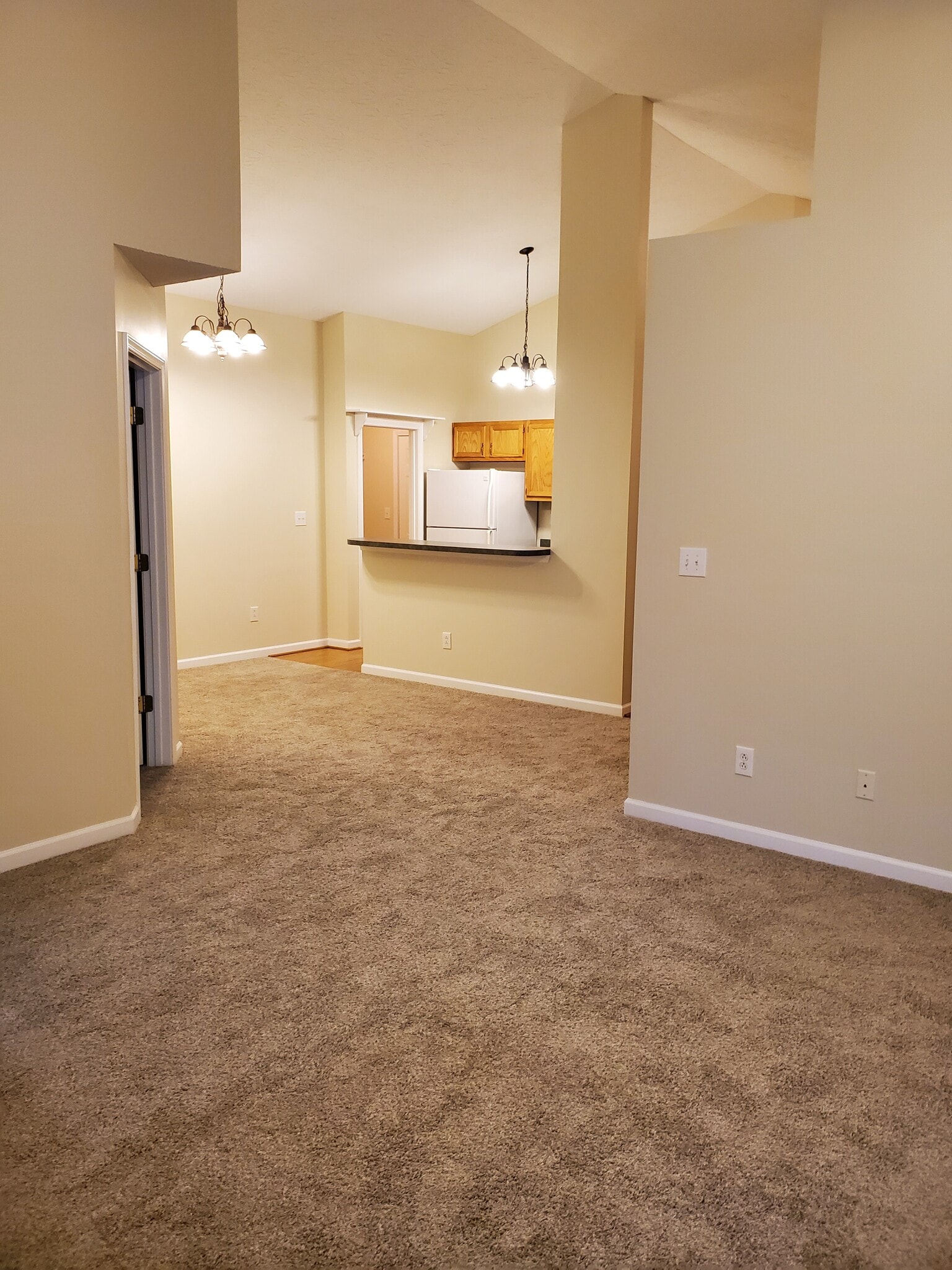 Dining Area - 2748 Michelle Park