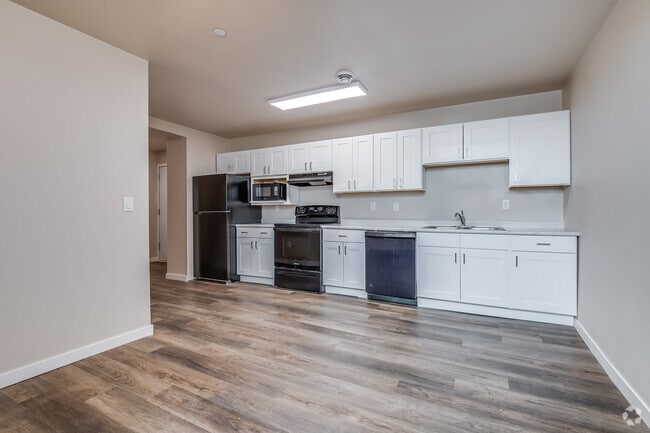 2BR, 1BA - 825SF - Living Room - Friar House Flats