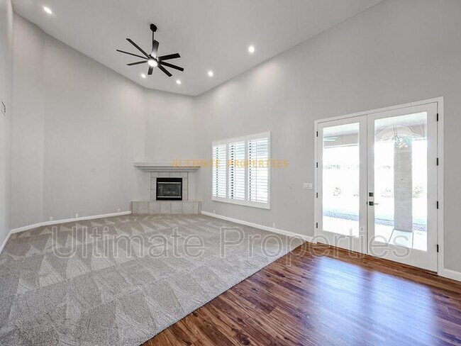 Building Photo - 10033 N 55th Pl