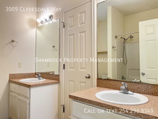 Building Photo - Surrey Ridge duplex