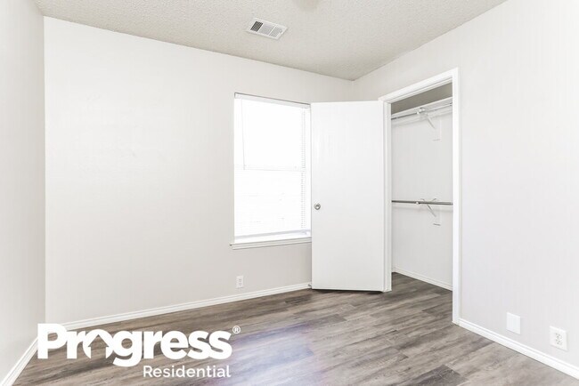Building Photo - 1514 Dockside Dr