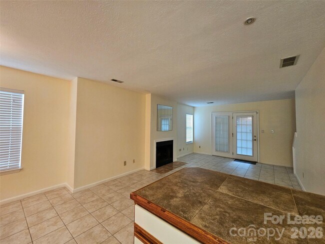 Building Photo - 802 Selwyn Oaks Ct
