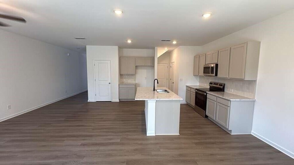 Building Photo - 5447 Allegro Ln