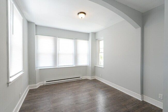 Building Photo - 7401 Andrews Ave