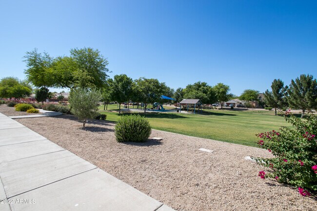 Building Photo - 9928 W Chipman Rd