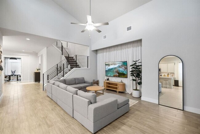 Building Photo - 11102 1/2 Charger Way-SI ID1363554P