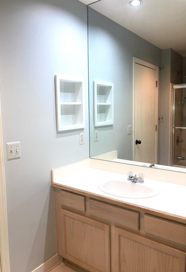 Building Photo - 3054 Forest Creek Ct