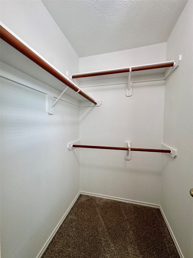 Building Photo - 10630 Acacia Forest tr