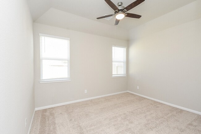 Building Photo - 14042 Chinook Dr