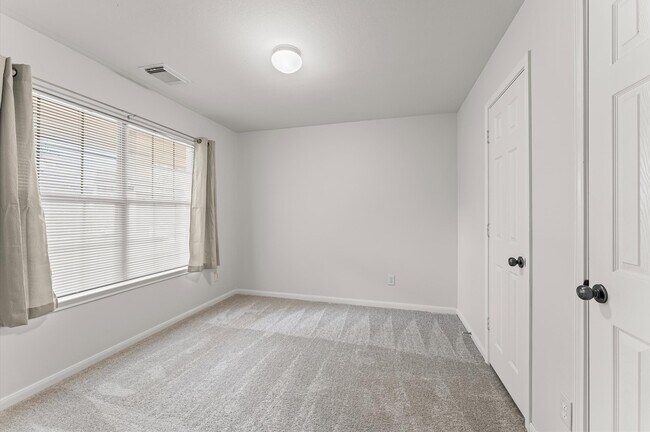 Building Photo - 18310 Walden Gate Ln