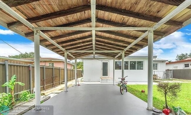 Building Photo - 1340 NW 131st St