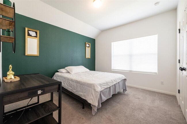 Building Photo - 12020 Texana Trl