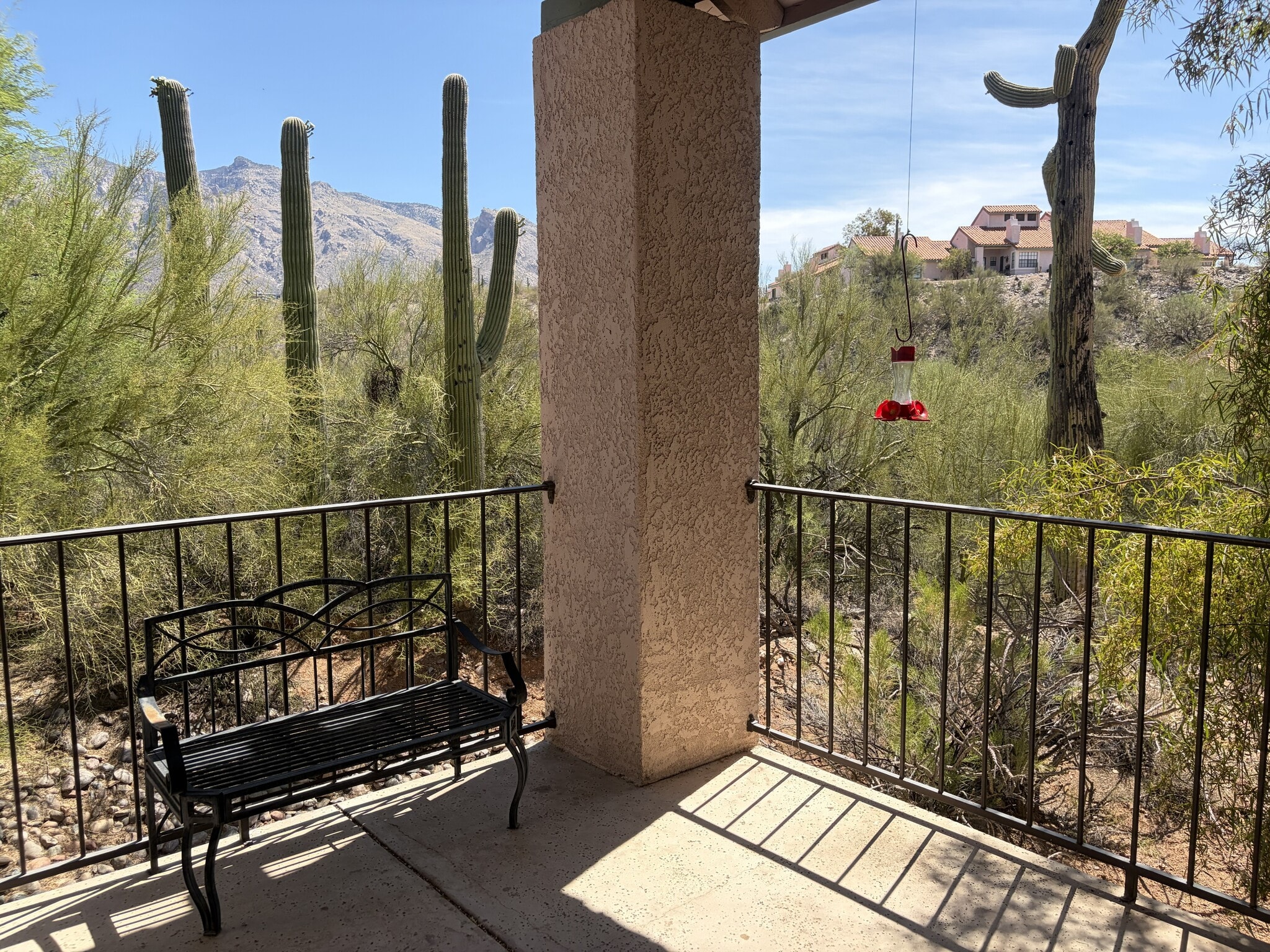 Building Photo - 6460 N Tierra de las Catalinas