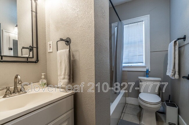 Building Photo - 721 E Euclid Ave