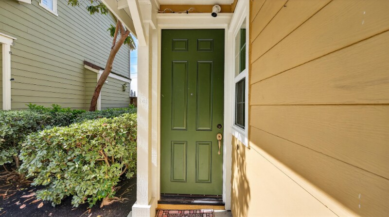 Building Photo - 63 Potters Bend