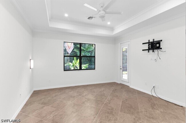 Building Photo - 9357 Glenforest Dr