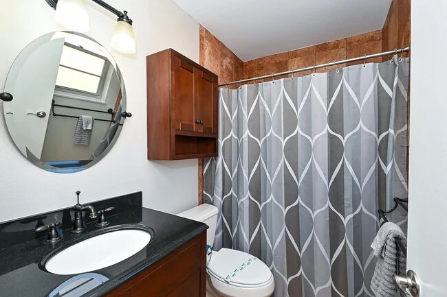 Building Photo - 210 40th Street Ct NW