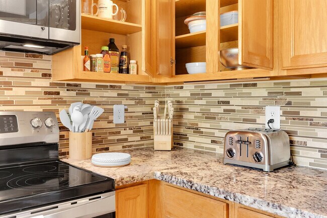 Building Photo - 7415 204th St SW