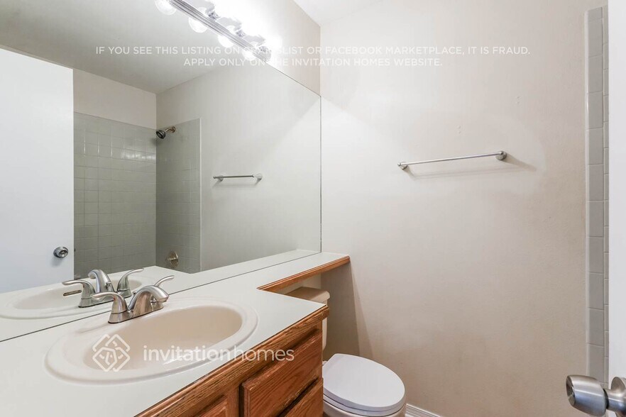 Building Photo - 3455 Birnamwood Dr