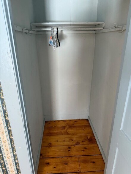 Building Photo - 121 Mount Tobe Rd