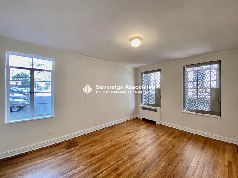 Building Photo - 135 W 225th St