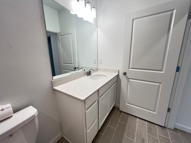 Building Photo - Awesome 3 BD/2BA Home in Beautiful Ocala!!!