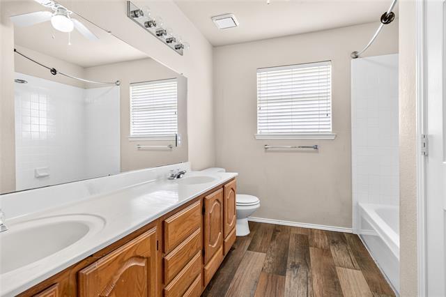Building Photo - 4325 Boca Raton Dr