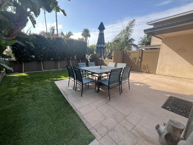 Building Photo - 250 Avenida Monterey