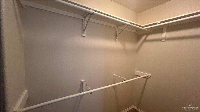 Building Photo - 17 N Seminary Rd