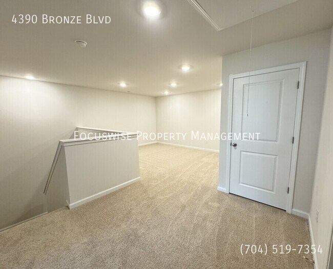 Building Photo - 4390 Bronze Blvd