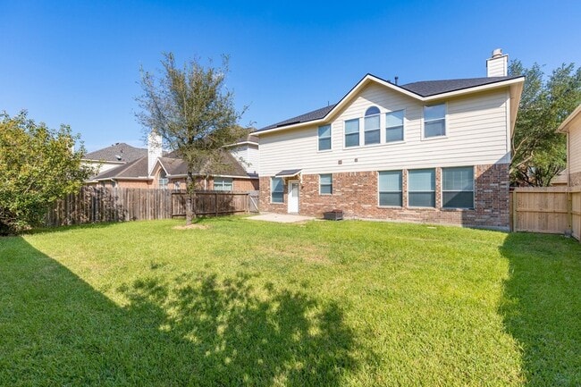 Building Photo - 22012 Royal Timbers Dr
