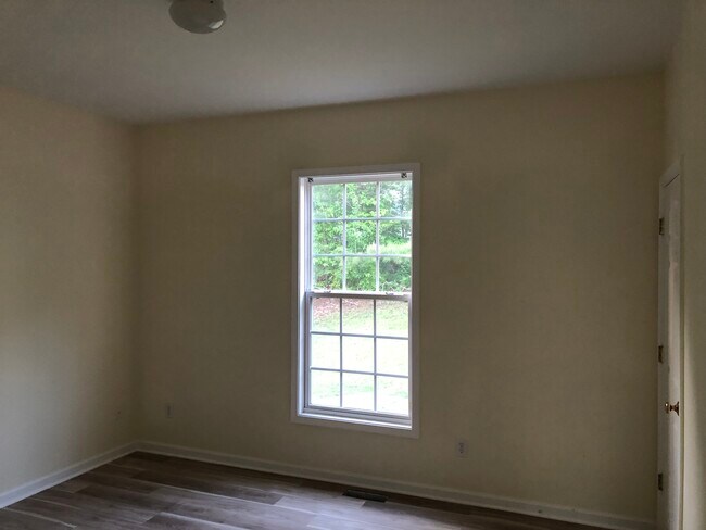 Building Photo - 1147 Pebble Creek Xing