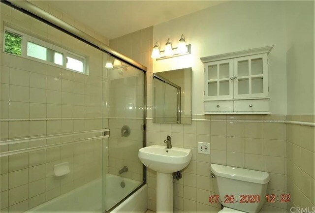 Building Photo - 440 W Elk Ave