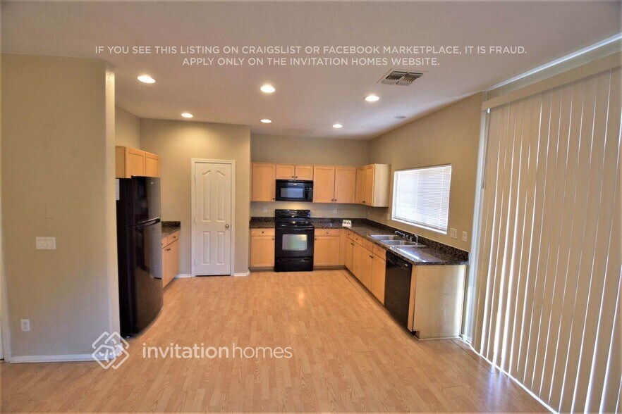 Building Photo - 6425 W Constance Way