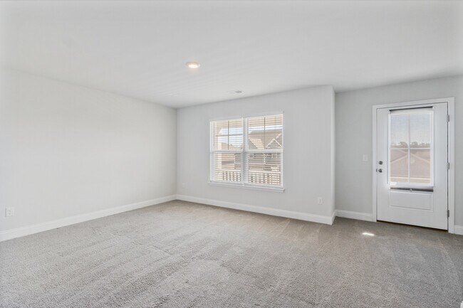 Building Photo - 2053 Ainsley Dr